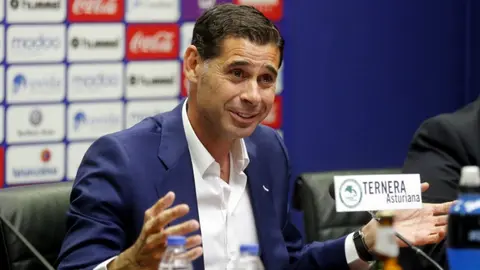 Fernando Hierro, opción para dirigir a Chivas