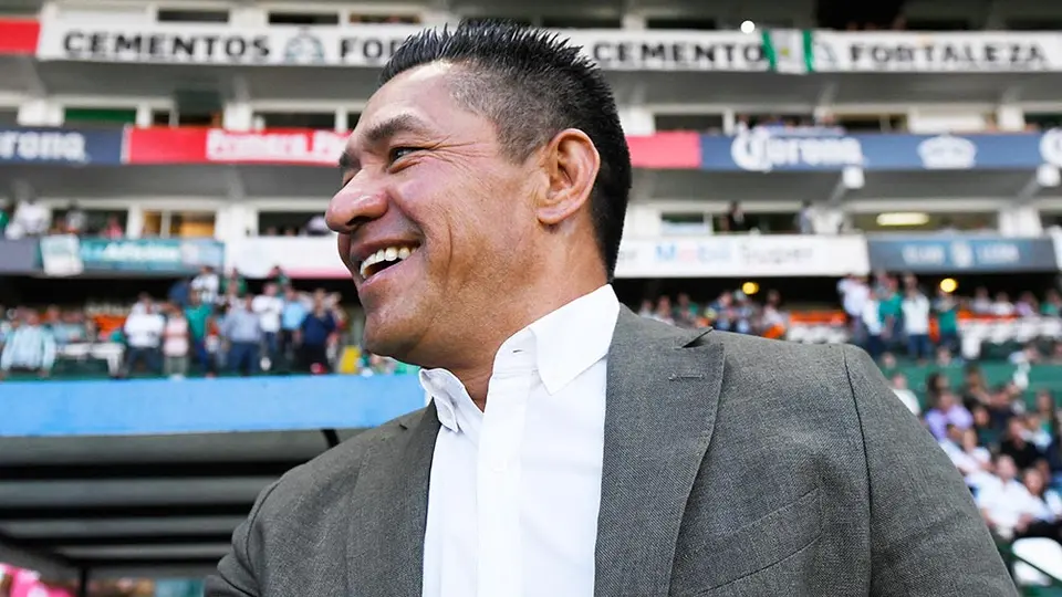 Ambriz sueña con medir a su León ante un club europeo