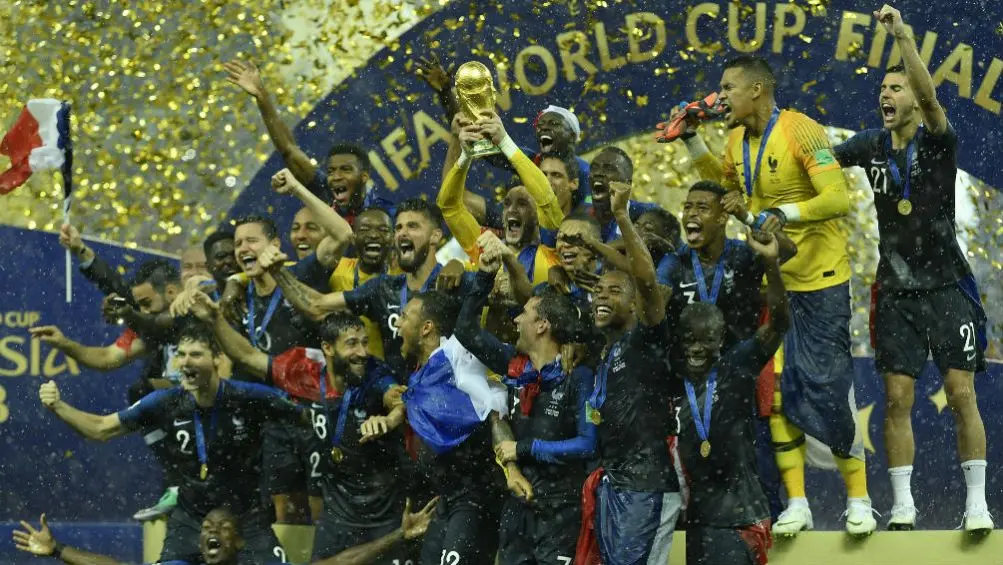 Selección de Francia festeja tras ganar el Mundial de Rusia 2018 | IMAGO7