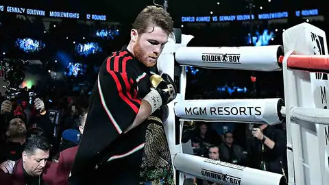 Canelo enfrentará a Jacobs en pelea de unificación de títulos