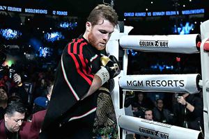 Canelo enfrentará a Jacobs en pelea de unificación de títulos