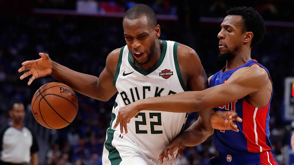 Bucks arrolla a Pistons y se acerca a la 'barrida'