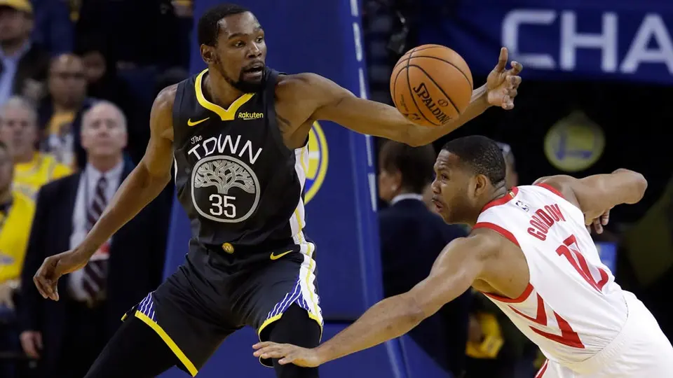 Durant se luce y amplía la ventaja de los Warriors ante los Rockets