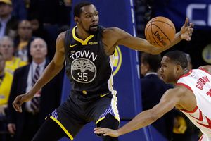 Durant se luce y amplía la ventaja de los Warriors ante los Rockets