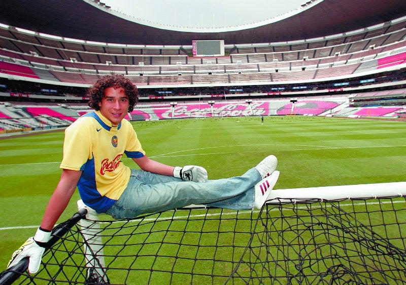 Así lucía Guillermo Ochoa en su primera etapa con América