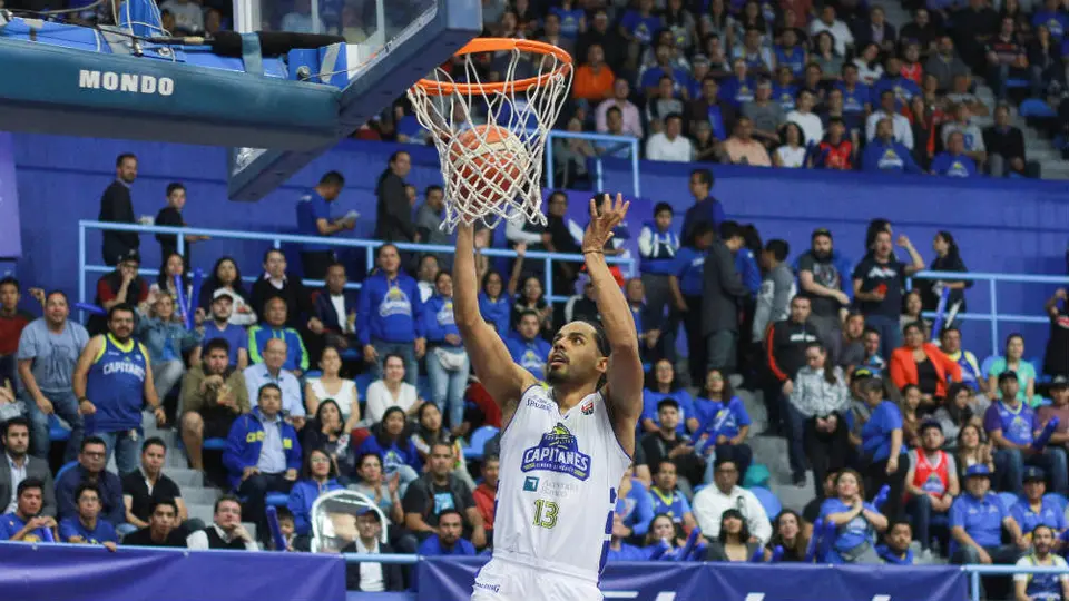 Capitanes aplasta a Fuerza Regia en el tercer juego de las Finales