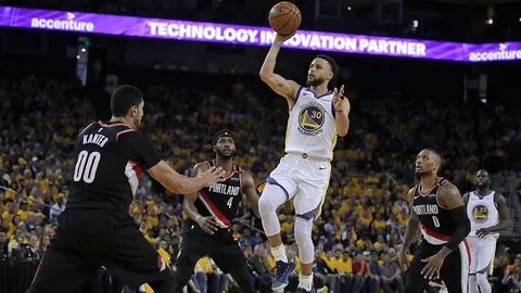Warriors supera sin problemas a Blazers en Juego 1 de la Final del Oeste