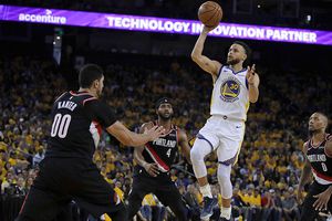 Warriors supera sin problemas a Blazers en Juego 1 de la Final del Oeste