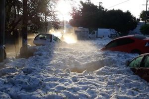 Granizo alcanzó hasta un metro de altura en Guadalajara