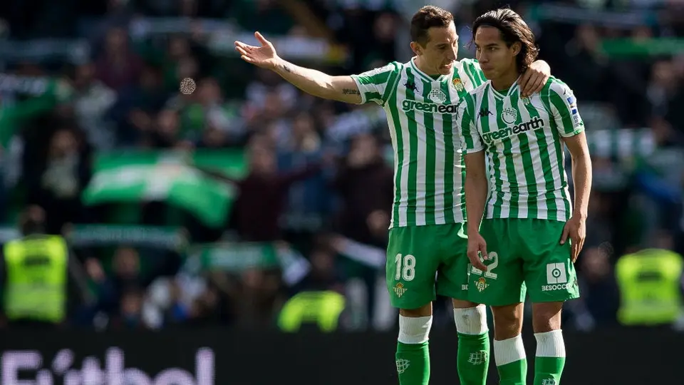 Guardado y Lainez harían pretemporada en México con el Betis