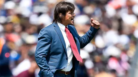 Matías Almeyda usa una aplicación para aprender inglés