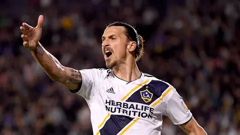 Zlatan: 'Si fuera directivo del Ajax, lo haría mejor que los que están'