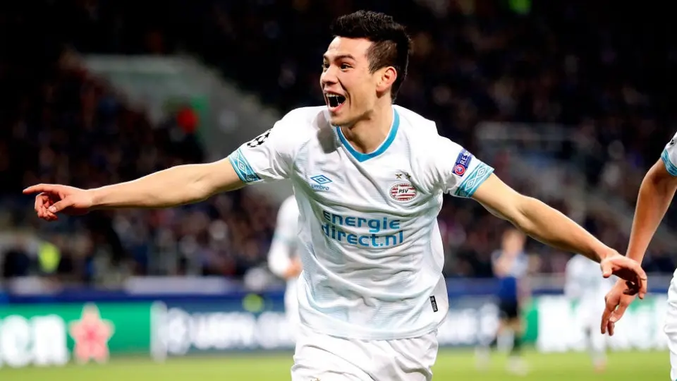 Hirving Lozano y Cecilia Santiago tienen encuentro azteca en el PSV