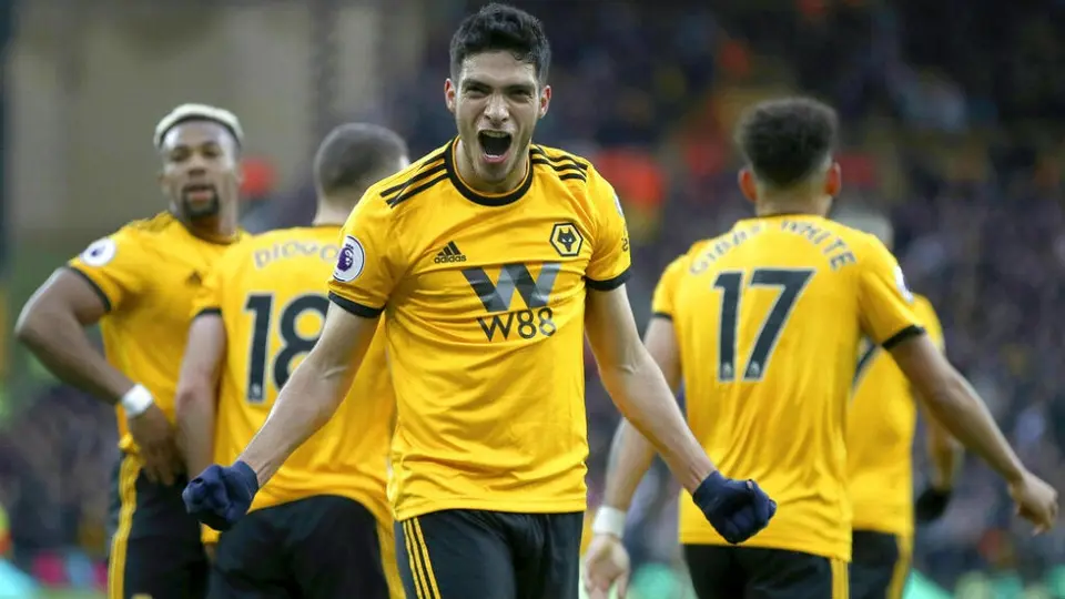 Sin Cara regalará espectacular máscara a Raúl Jiménez