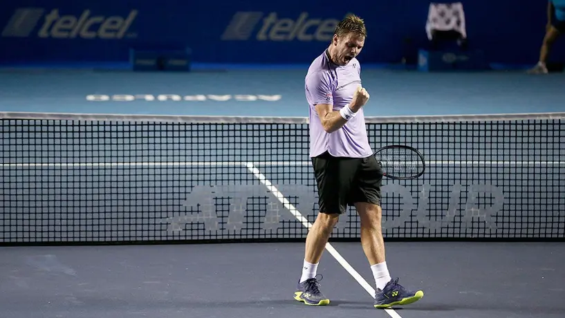 Stan Wawrinka debuta con triunfo en el Abierto Mexicano