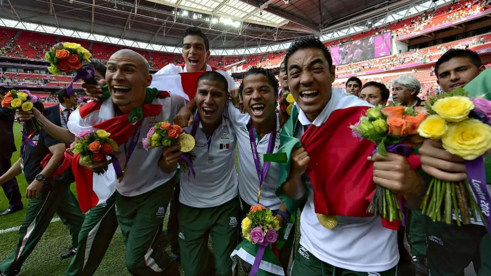 Jugadores del Tri de Londres 2012 donarán dinero a deportistas que lo necesiten