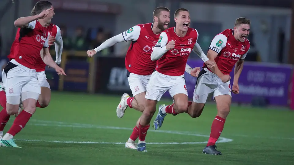 Fleetwood Town elimina a Arsenal de la Carabao Cup | AP