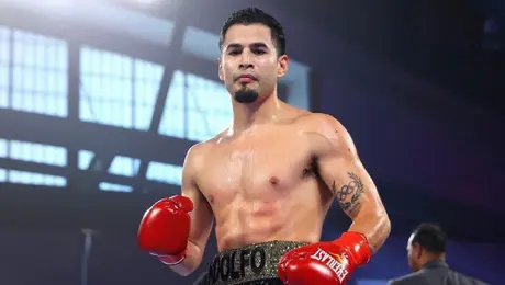 Boxeador mexicano se baja de la cartelera que protagonizará Canelo vs Mbilli por temor