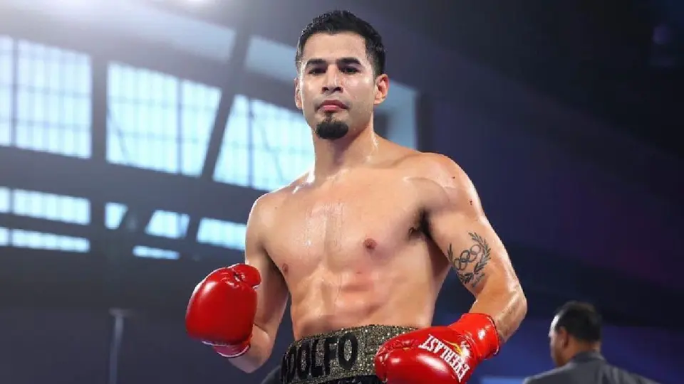 Boxeador mexicano se baja de la cartelera que protagonizará Canelo vs Mbilli por temor