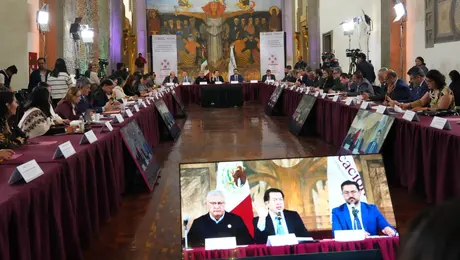 SEP restringirá el uso de celulares en escuelas a partir del 3 de noviembre: ¿a quiénes aplica?