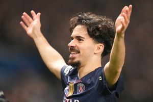 New Castle rescata el empate ante el PSG y ambos se quedan en zona de Playoffs