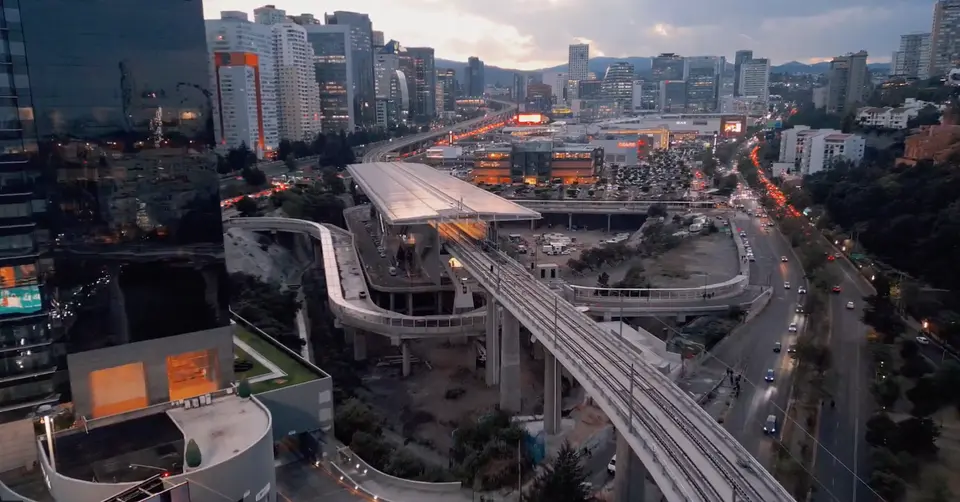En Santa Fe se encuentra también una terminal para los que trabajan en el poniente / Especial