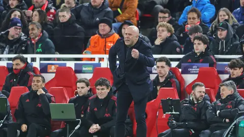 Arne Slot en partido | AP