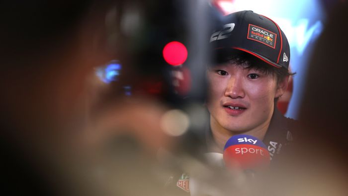 Yuki se mantendrá con Red Bull pero como piloto de reserva