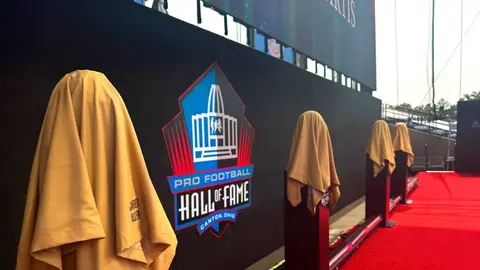 Harán a Bill Belichick esperar para entrar al salón de la Fama | X @ProFootballHOF