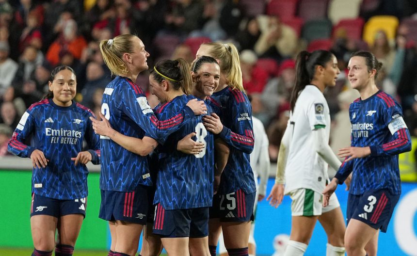 Jugadoras de Arsenal en celebración en la Semifinal contra AS FAR en la Women's Champions Cup | AP