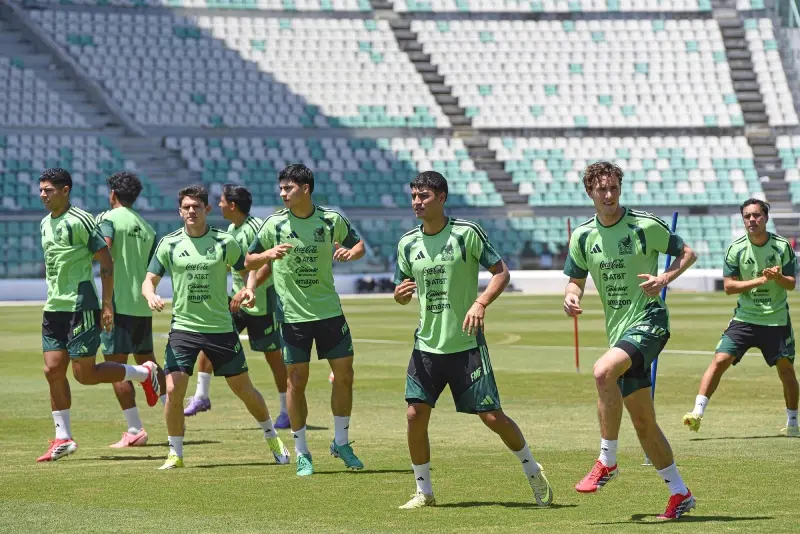 La Selección Mexicana en práctica previo al compromiso ante Bolivia