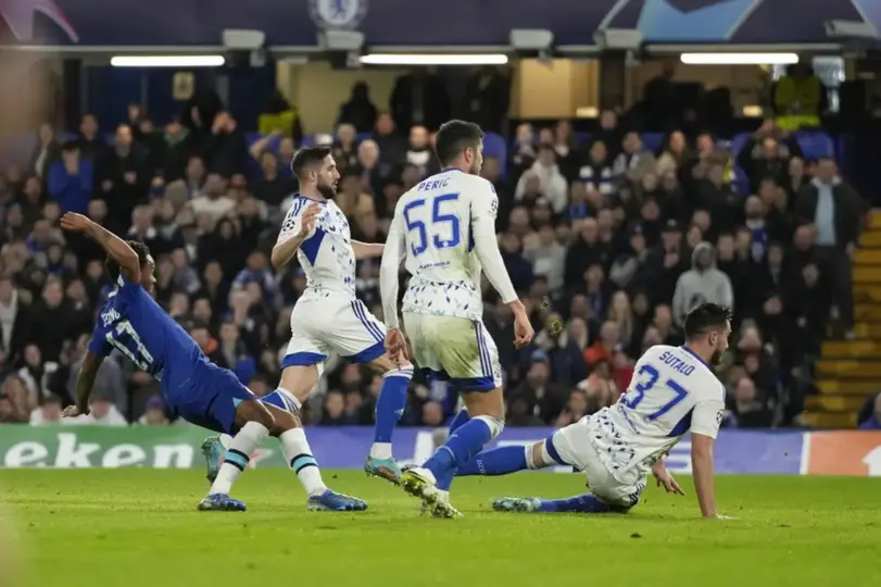 Raheem Sterling en acción con Chelsea en la Temporada 2022-23 | AP