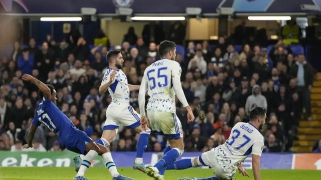 Raheem Sterling en acción con Chelsea en la Temporada 2022-23 | AP