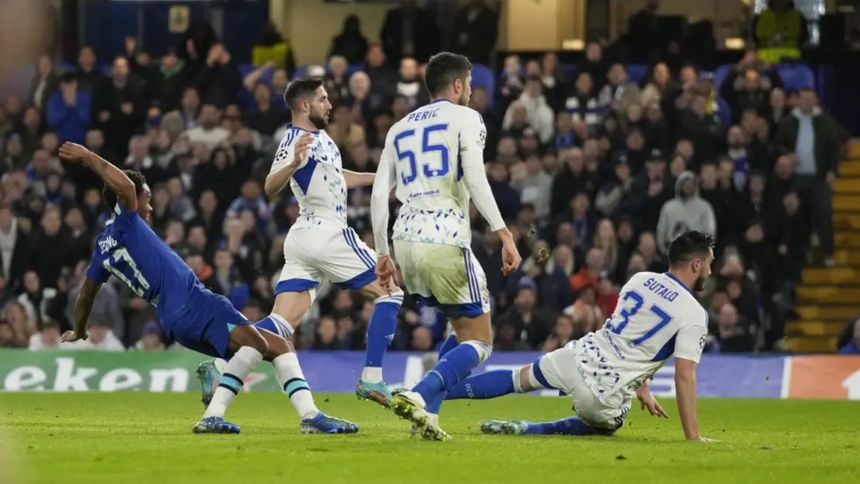 Raheem Sterling en acción con Chelsea en la Temporada 2022-23 | AP