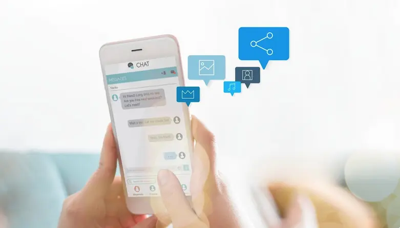 Los ciberdelincuentes usan los mensajes de celular para acceder a tus datos / FREEPIK