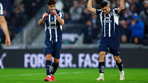 Oliver Torres y Germán Berterame en celebración con Rayados en la Liga MX | IMAGO 7