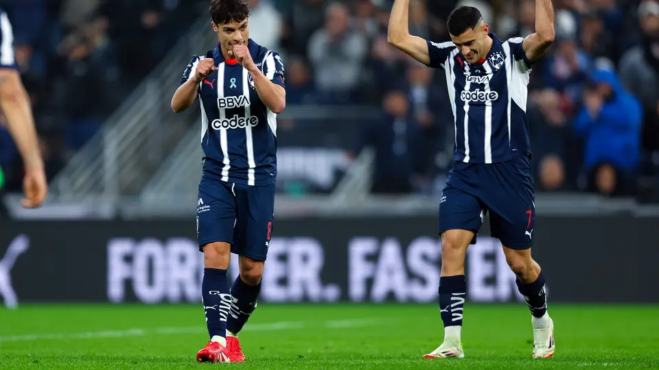 Oliver Torres y Germán Berterame en celebración con Rayados en la Liga MX | IMAGO 7