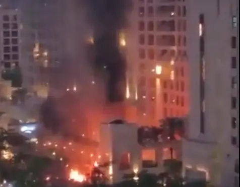 La zona turística de Palm Jumeirah, uno de los puntos más emblemáticos de Dubái, vivió momentos de tensión tras detonaciones vinculadas a la ofensiva iraní. / X
