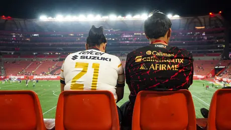 ¡Lamentable! Afición de Xolos y Pumas protagonizan bronca en Tijuana