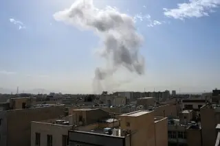 Se atribuye el ataque a Israel, aunque el Ejército israelí no se ha pronunciado oficialmente. / AP