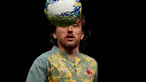 Luka Modrić se podría quedar en el Milan si así lo desea | AP
