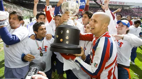 ¡Cerrón de boca! Chivas le responde al Toluca con título conquistado en el Nemesio Diez en 2006: “A todo color”