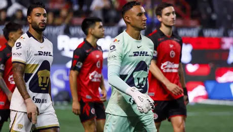 Efraín Juárez elogia a Nathan Silva tras jugar con una fractura ante Xolos