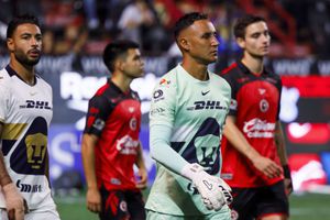 Efraín Juárez elogia a Nathan Silva tras jugar con una fractura ante Xolos