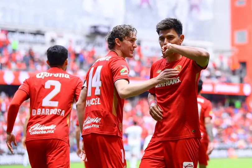 Jesús Gallardo celebrando su gol ante Chivas | MexSport