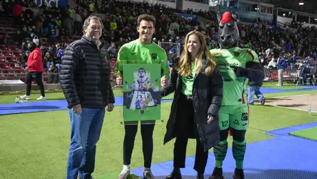 Esposo de Alejandra de la Vega, presidenta de Juárez, presentó problemas de salud en el duelo ante Atlas