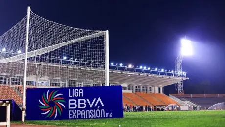 Suspenden juego de Liga de Expansión por falla eléctrica en el estadio