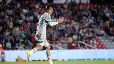 ¡La reencarnación del 'Toro'! Hijo de Matías Vuoso debuta con Santos Laguna