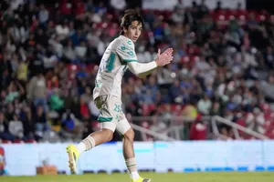 ¡La reencarnación del 'Toro'! Hijo de Matías Vuoso debuta con Santos Laguna