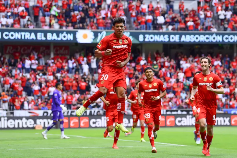 Jesús Gallardo celebra su gol ante Chivas | MEXSPORT